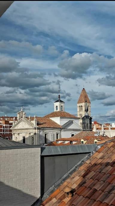 Precioso Loft En Pleno Corazon De Valladolid Apartment Luaran gambar